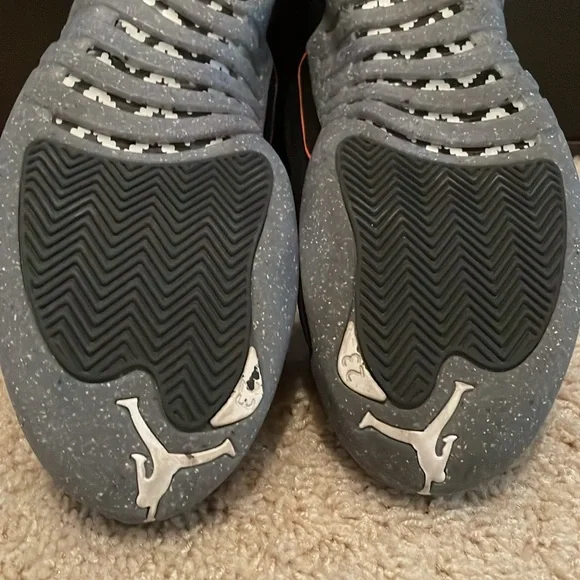 Nike AirJordan Retro 12 - Picture 15 of 15